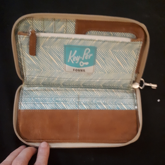 Vintage fossil wallet - Picture 2 of 5